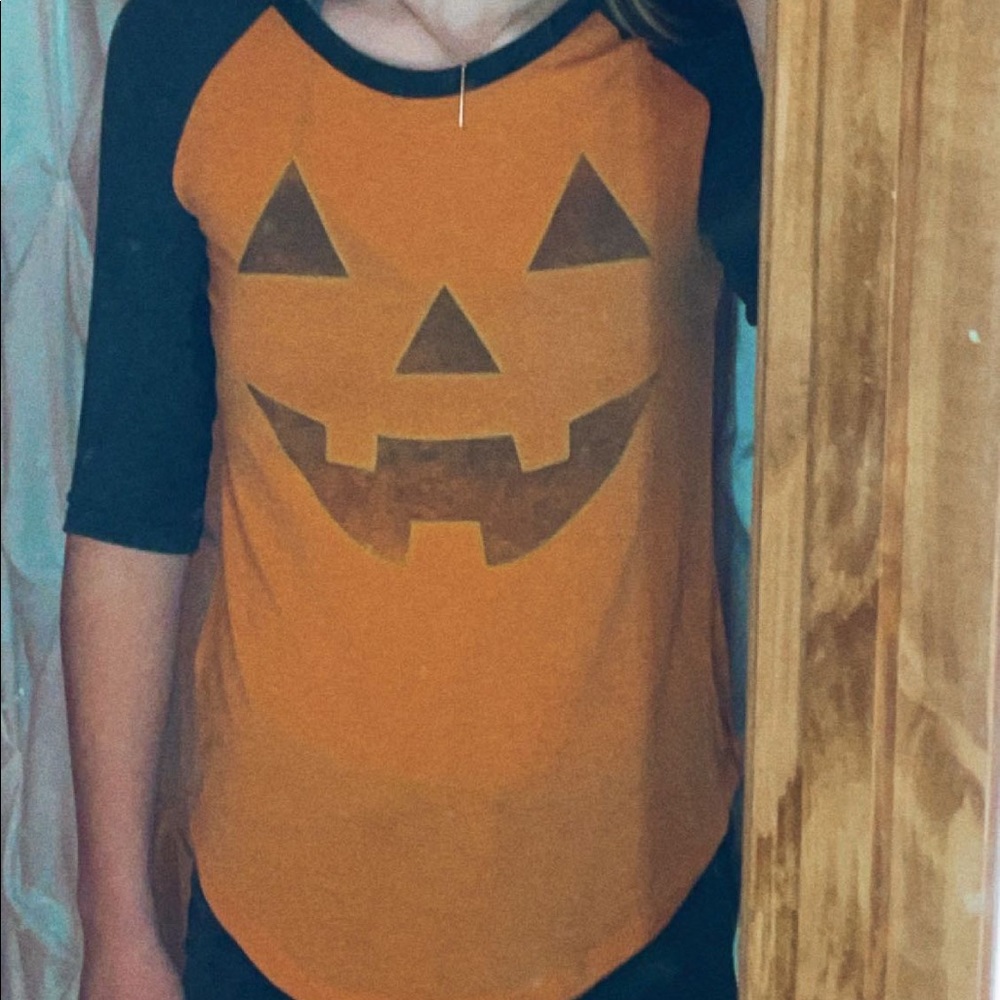 Halloween pumpkin face shirt